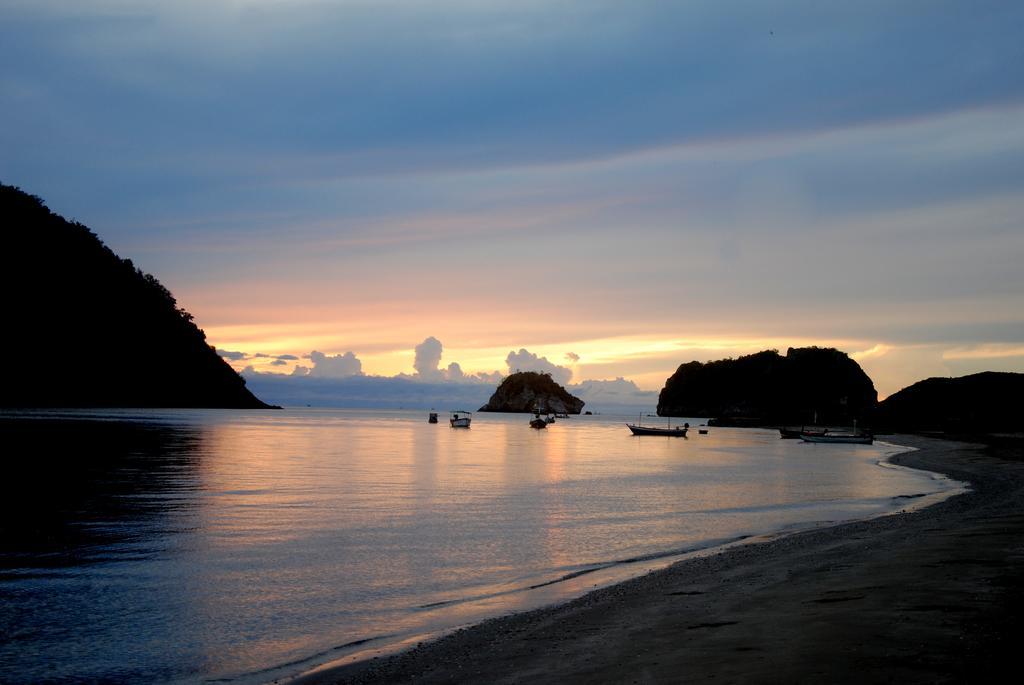 Baan Aroka Beach Front Sam Roi Yot Exterior foto